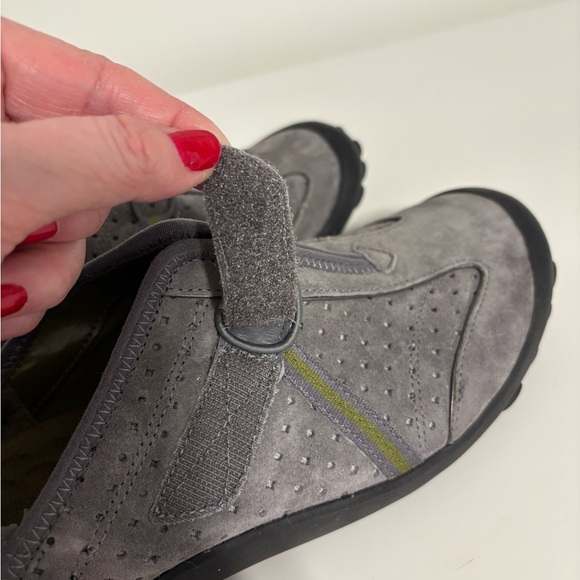 Clark’s Privo Women’s Size 8.5 Gray Suede shoes - Picture 9 of 10